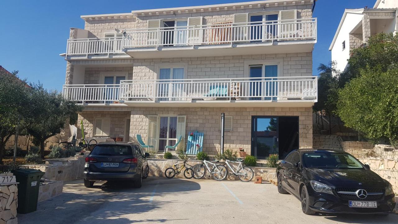 Seaview And Relax Apartment Lumbarda Exterior photo