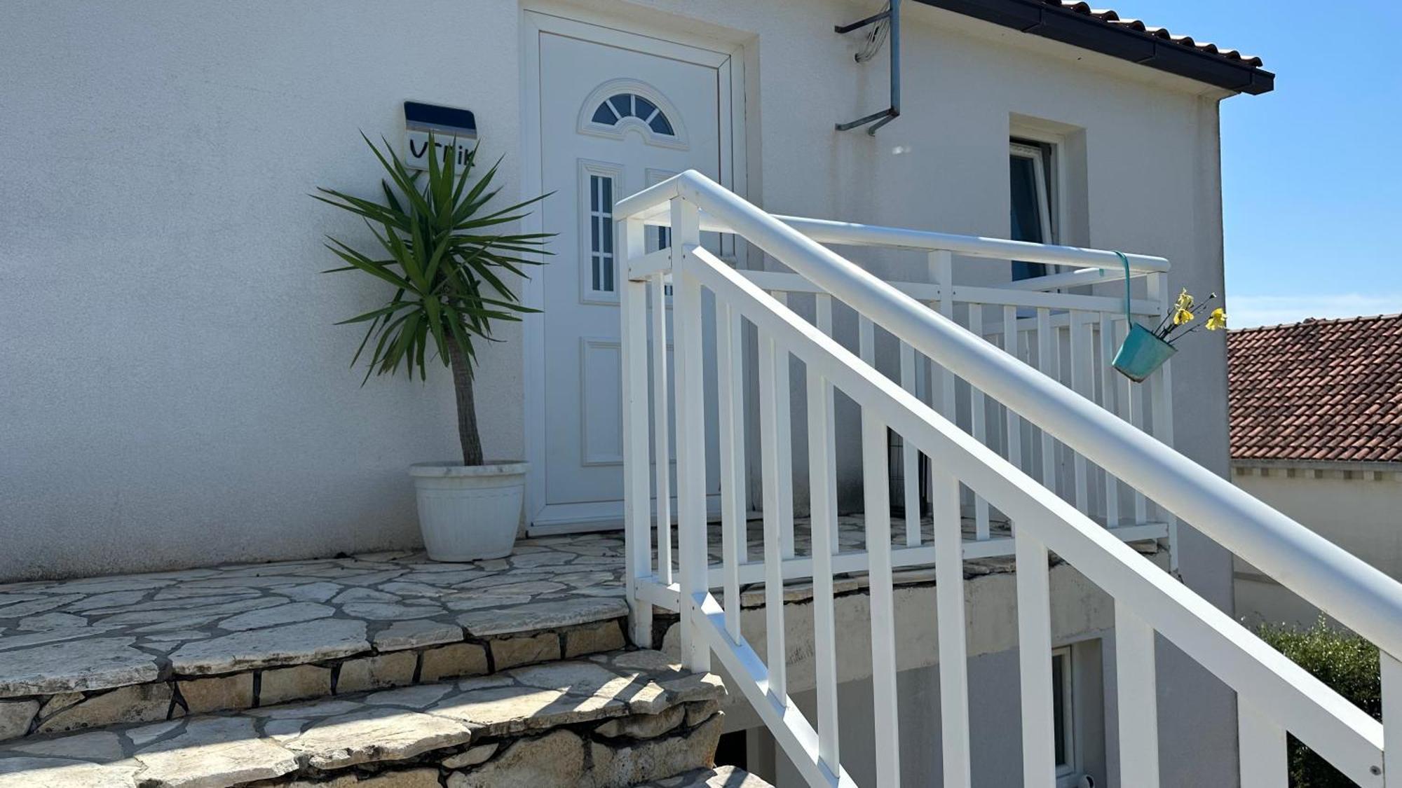 Seaview And Relax Apartment Lumbarda Exterior photo
